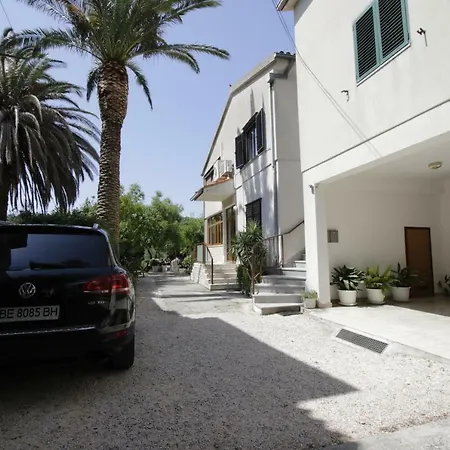 Rooms Besker Makarska